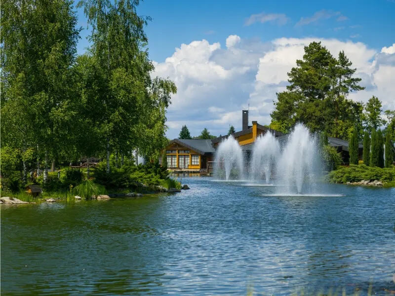 commercial lake maintenance services